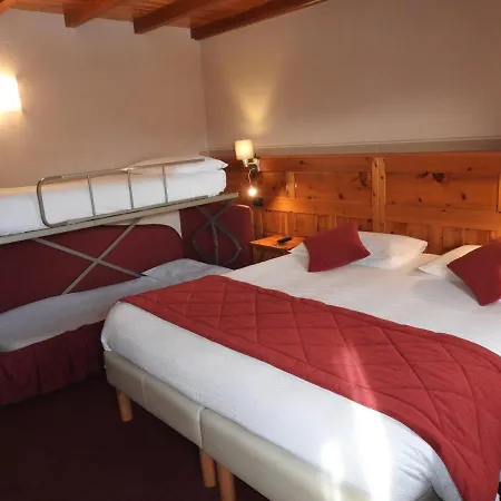 Le Clocher Hotel 3*